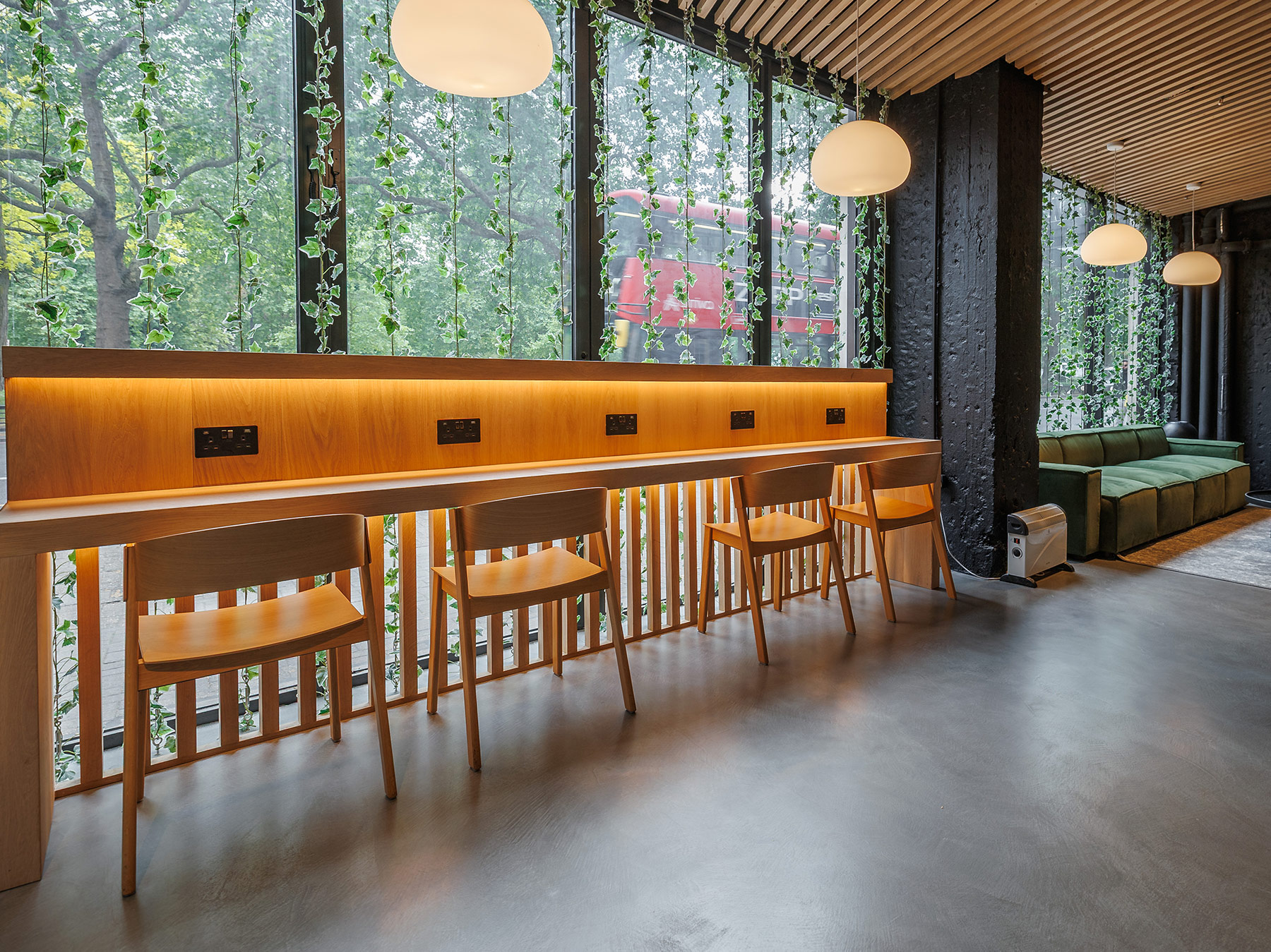 zedwell Hotels lobby