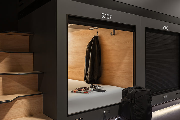 zedwell Hotels Capsule bedroom with stairs