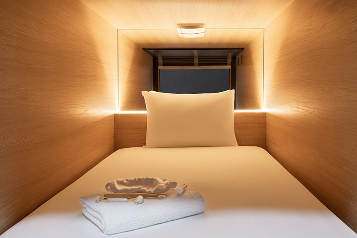 zedwell Hotels Capsule bedroom